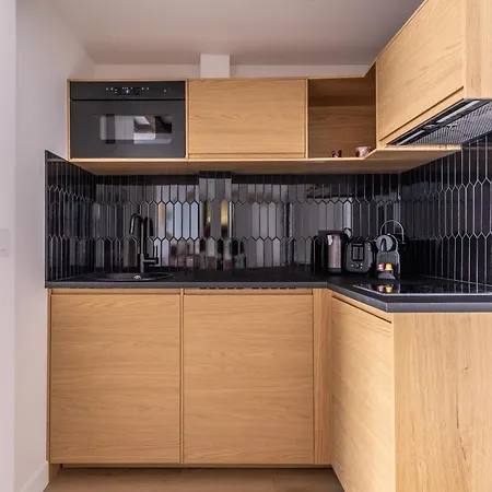 Luxury Newly Renovated 4 Stars Prestige , Panthéon Area, Appartamento Parigi
