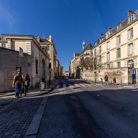 Luxury Newly Renovated 4 Stars Prestige , Panthéon Area, *