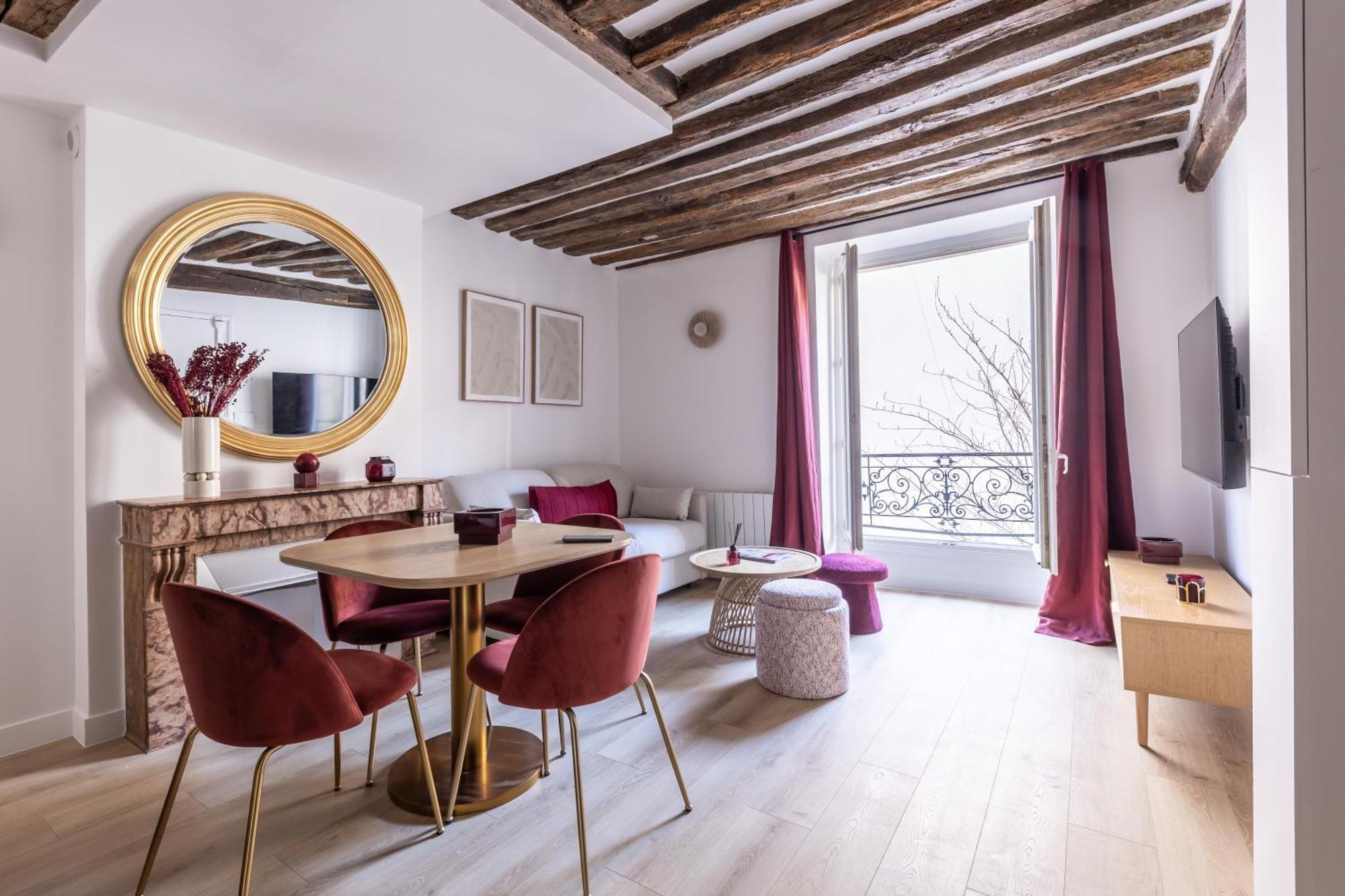 Luxury Newly Renovated 4 Stars Prestige Apartment , Pantheon Area, Central Paris
